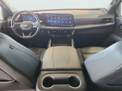 Used 2025 Chevrolet Tahoe LT RWD image 10