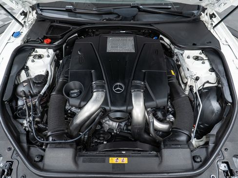 Certified 2019 Mercedes-Benz SL 550 image 9