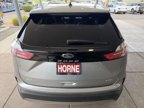 Used 2022 Ford Edge SEL w/ Convenience Package AWD/4WD image 5