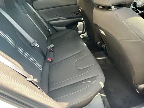 Certified 2025 Hyundai Elantra Sport image 14