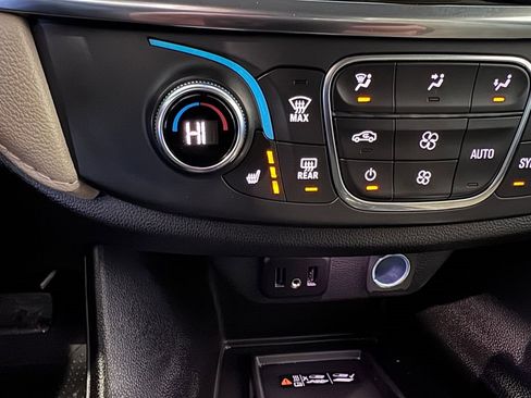 Certified 2023 Chevrolet Traverse LT w/ LPO, Floor Liner Package image 25