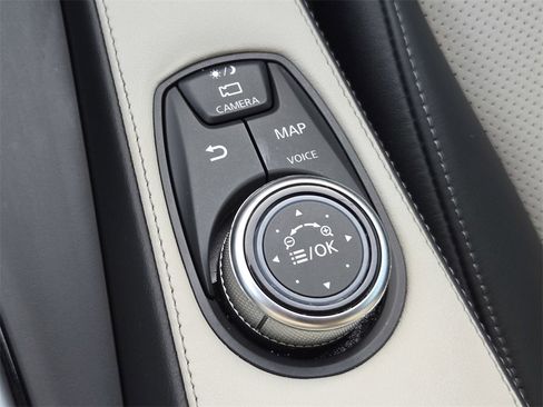 Used 2023 INFINITI QX55 Essential w/ Cargo Package image 24