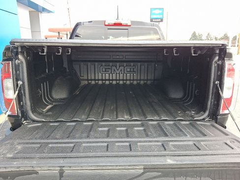 Used 2022 GMC Canyon AT4 image 28