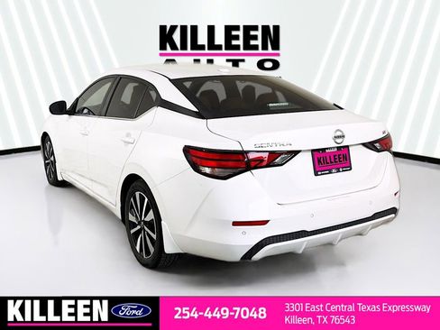 Used 2022 Nissan Sentra SV w/ SV Premium Package image 4