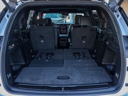 New 2025 Jeep Grand Cherokee L Altitude image 16