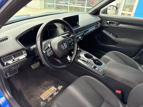 Used 2023 Honda Civic Sport image 6
