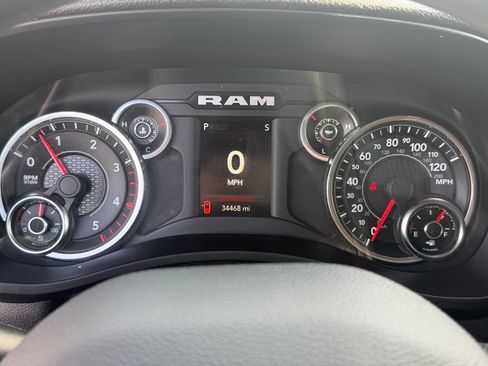 Used 2022 RAM 3500 Big Horn w/ Protection Group AWD/4WD image 37