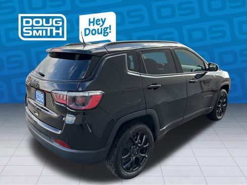 New 2026 Jeep Compass Latitude image 6