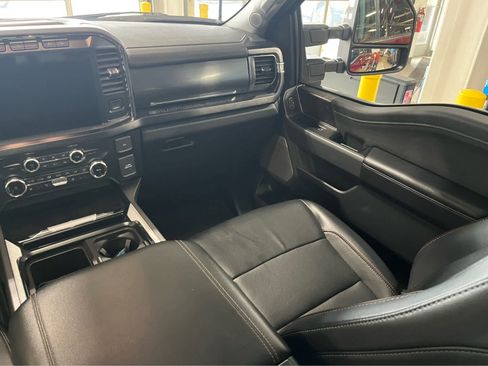 Used 2023 Ford F350 Lariat w/ Lariat Ultimate Package image 10