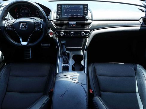 Used 2018 Honda Accord Sport image 10