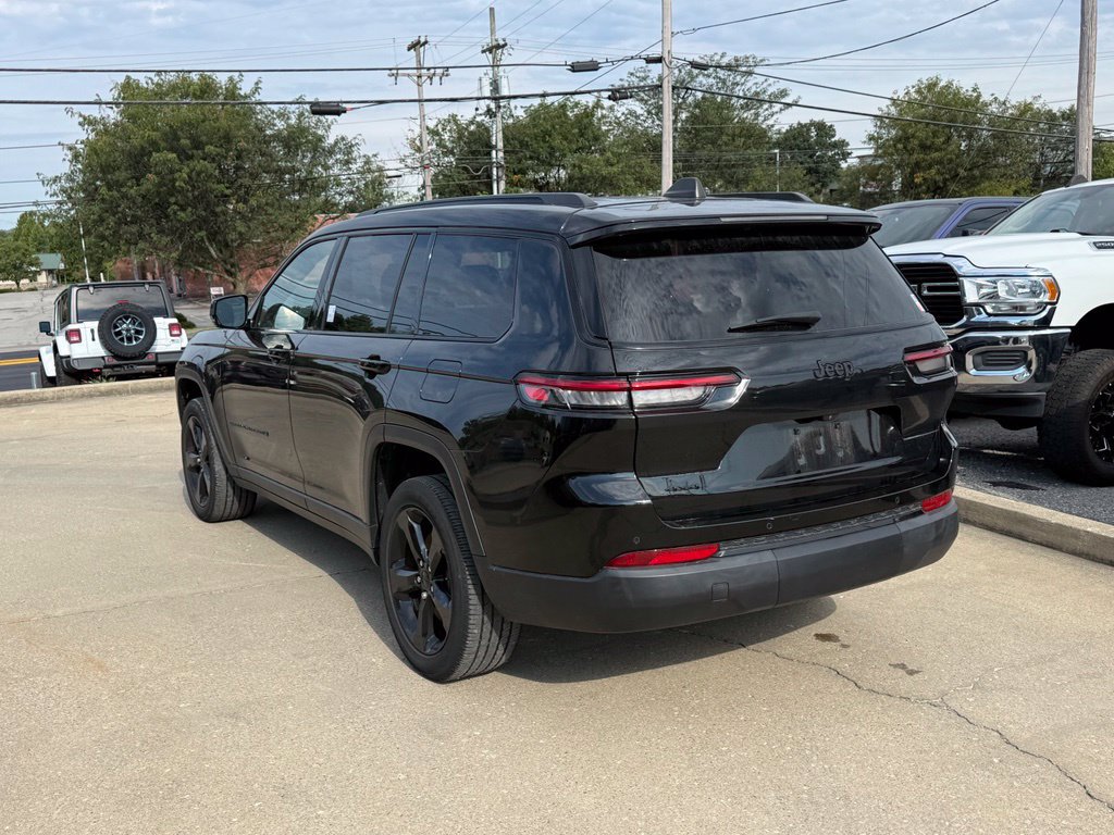 Used 2023 Jeep Grand Cherokee L Laredo AWD/4WD image 8