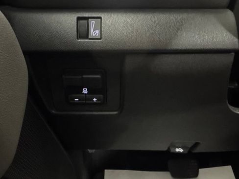Used 2024 Chevrolet Colorado ZR2 w/ Technology Package AWD/4WD image 20