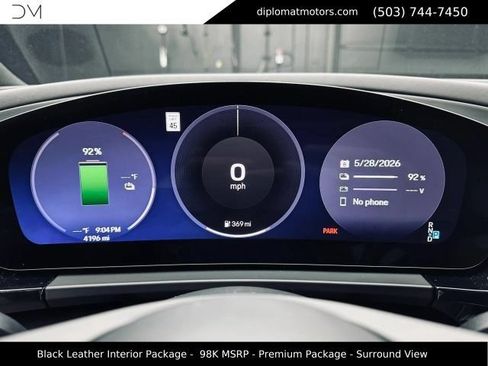 Used 2025 Porsche Macan 4 Electric AWD/4WD image 35