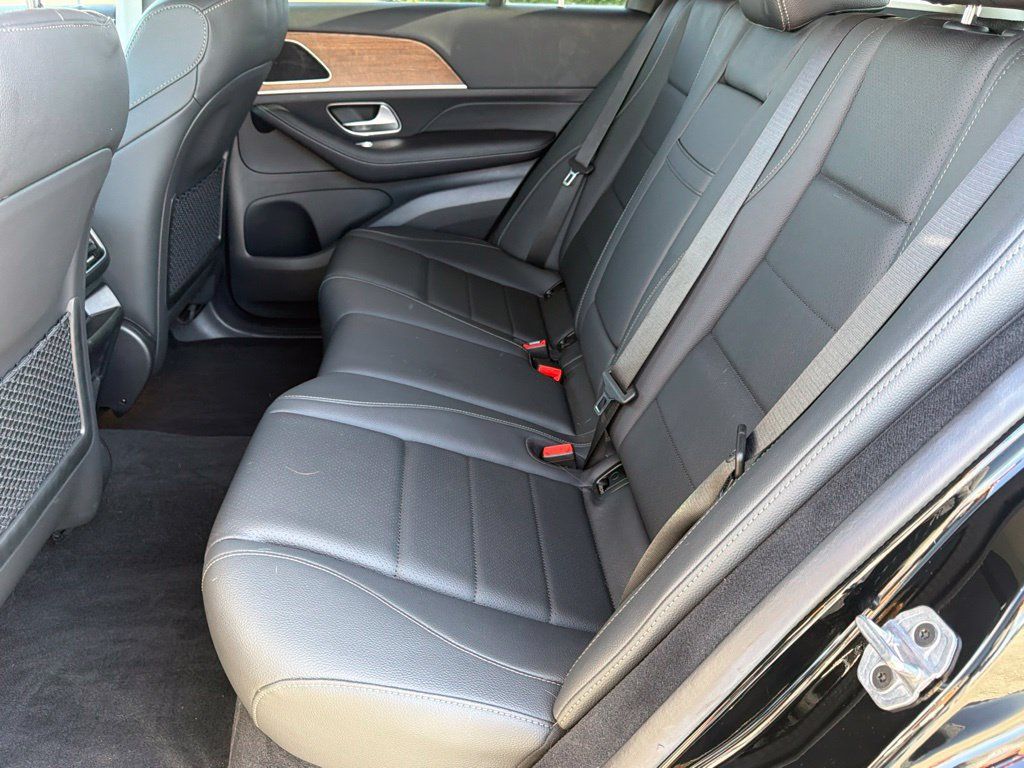 Certified 2025 Mercedes-Benz GLE 450e 4MATIC image 34