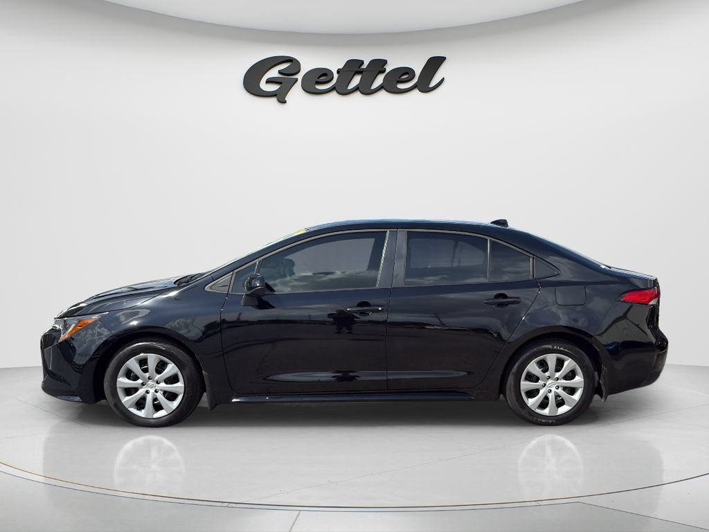 Used 2026 Toyota Corolla LE FWD image 8