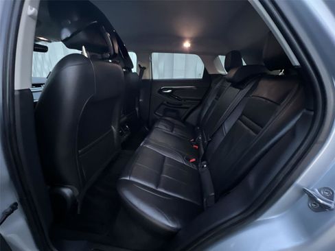 Used 2020 Land Rover Range Rover Evoque S image 22