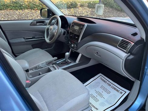 Used 2012 Subaru Forester 2.5XT Premium image 9