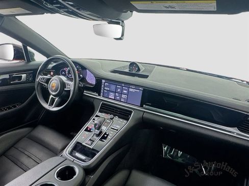 Used 2018 Porsche Panamera 4S AWD/4WD image 30