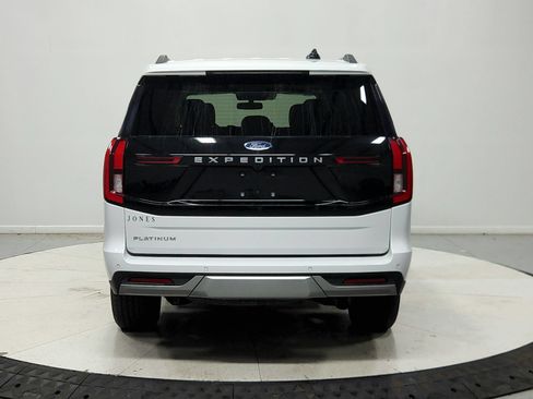 Used 2025 Ford Expedition Platinum AWD/4WD image 7