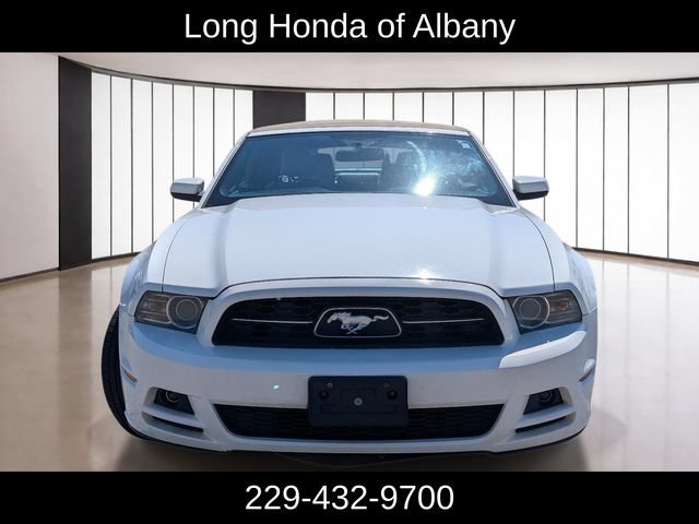Used 2013 Ford Mustang Premium RWD image 2