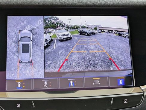 Certified 2024 Cadillac XT6 Sport w/ Technology Package image 23