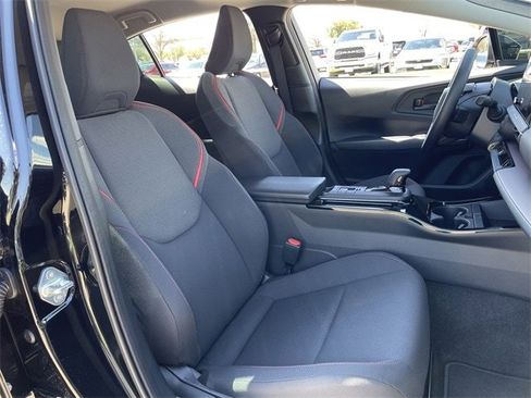 Used 2026 Toyota Prius Plug-In Hybrid image 25