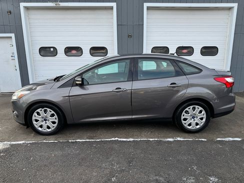 Used 2012 Ford Focus SE image 6