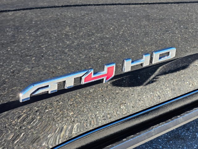 Used 2026 GMC Sierra 2500 AT4 w/ Max Trailering Package AWD/4WD image 11