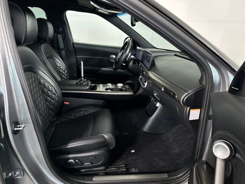 Used 2023 Genesis GV60 Performance image 28