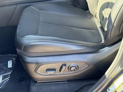 New 2025 Jeep Grand Cherokee L Altitude image 26