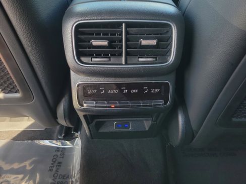 Certified 2025 Mercedes-Benz GLS 450 4MATIC image 8