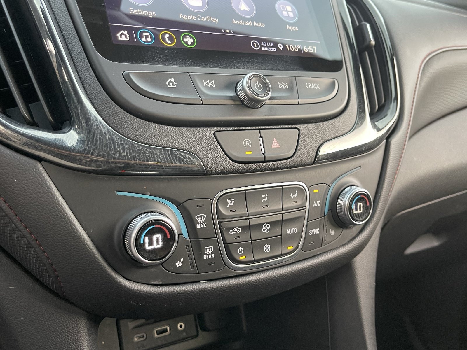 Certified 2024 Chevrolet Equinox RS w/ RS Leather Package FWD image 29