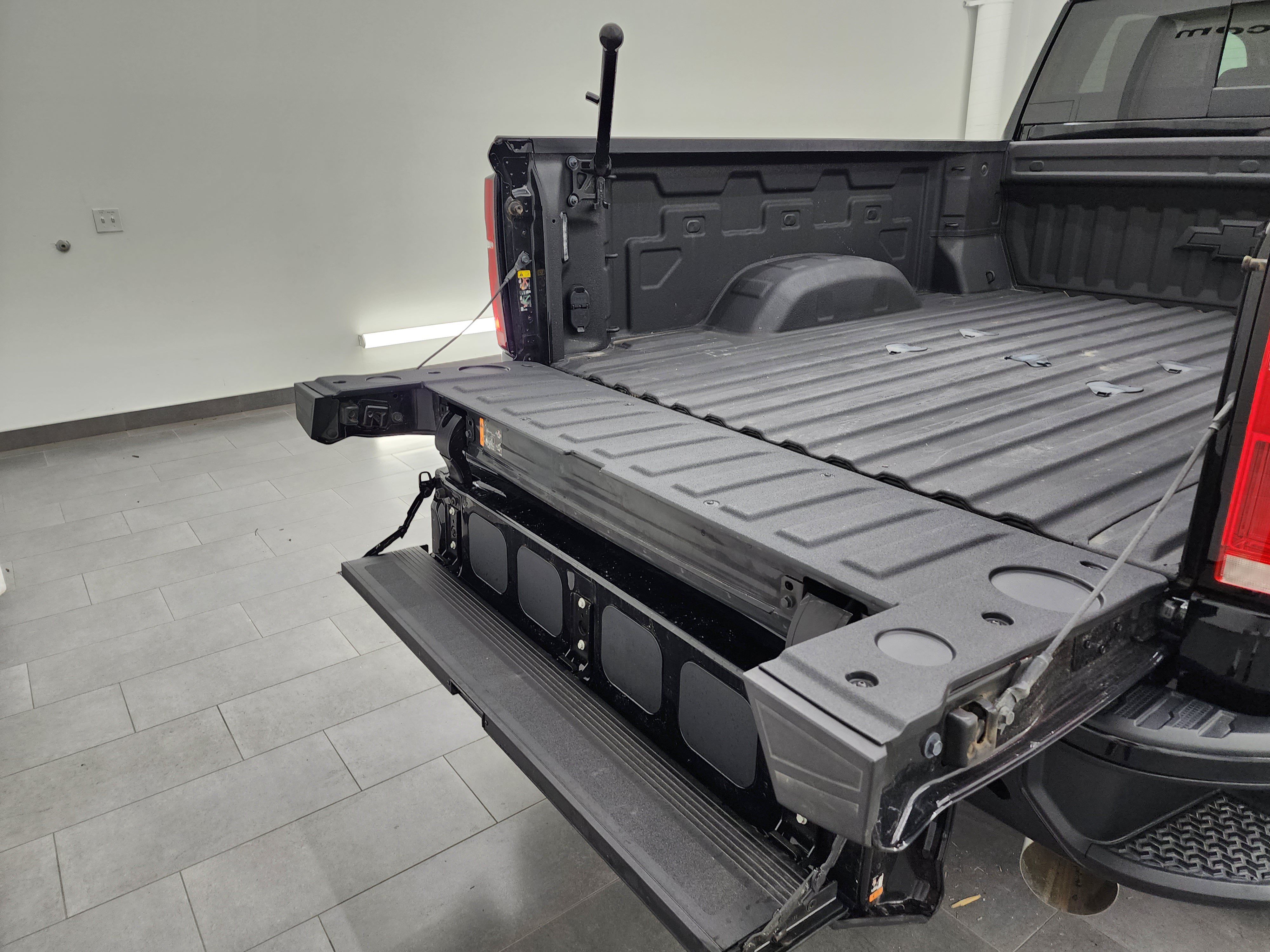 Used 2025 Chevrolet Silverado 2500 LT w/ Trail Boss Package AWD/4WD image 31