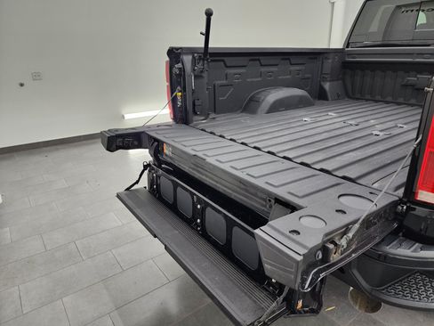 Used 2025 Chevrolet Silverado 2500 LT w/ Trail Boss Package AWD/4WD image 31