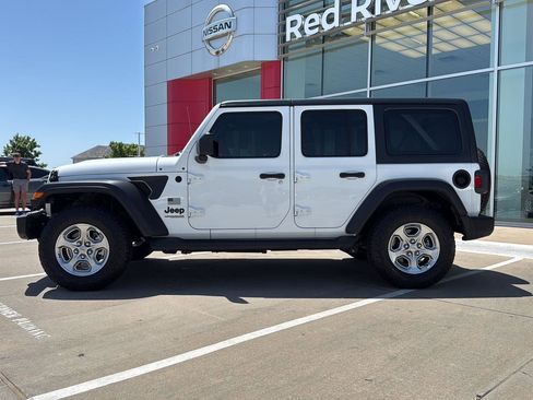 Used 2021 Jeep Wrangler Unlimited Sport AWD/4WD image 16