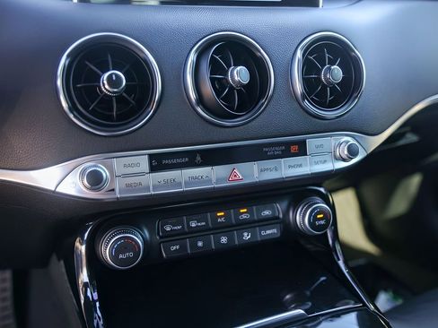 Used 2021 Kia Stinger GT-Line image 18