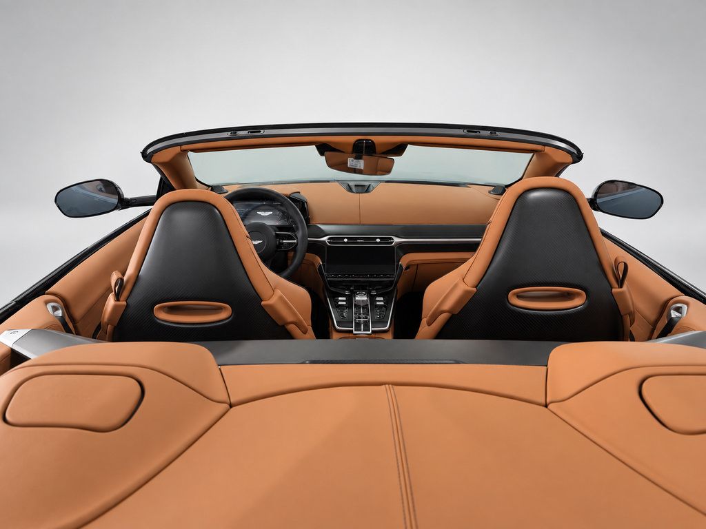 Used 2026 Aston Martin Vanquish Convertible RWD image 10