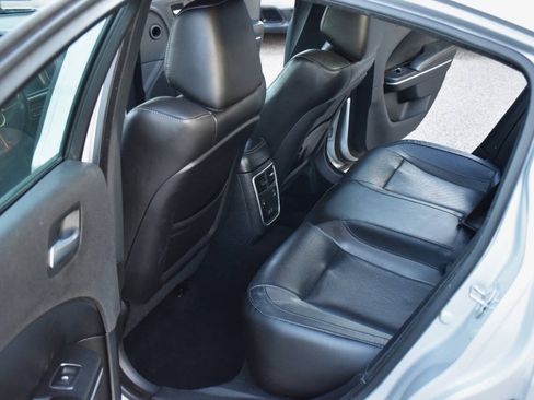 Used 2021 Dodge Charger SXT w/ Leather Interior Group RWD image 11