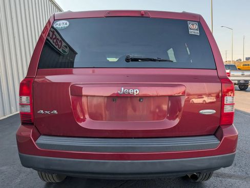Used 2015 Jeep Patriot Latitude image 3