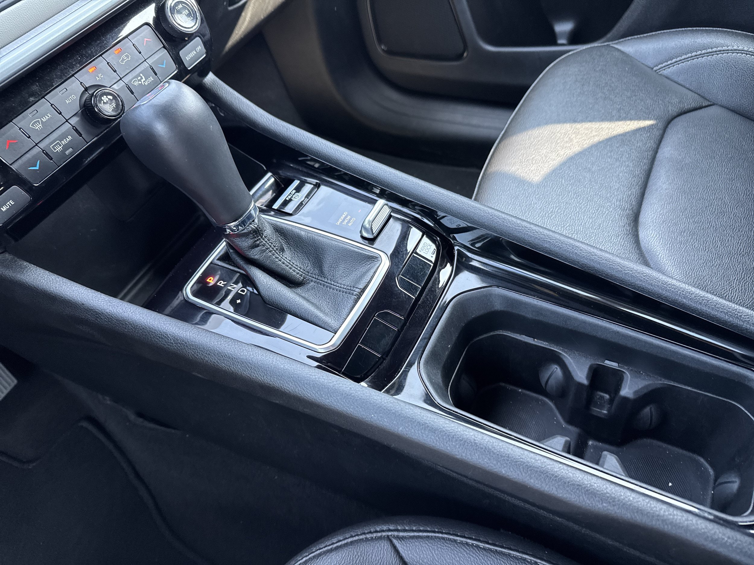 Used 2025 Jeep Compass Limited AWD/4WD image 33