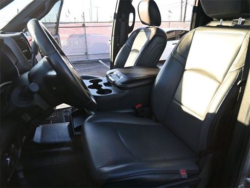 Used 2022 RAM 4500 Tradesman w/ Chrome Appearance Group image 12