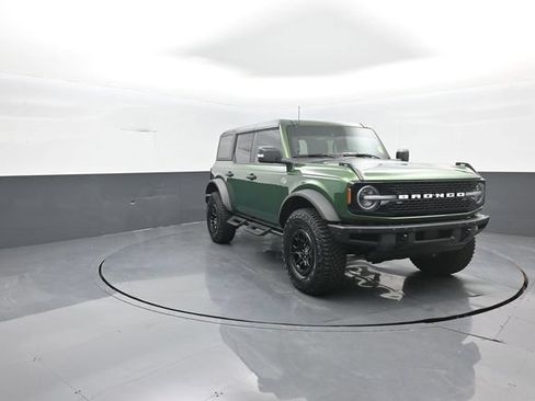 Certified 2024 Ford Bronco Wildtrak AWD/4WD image 2