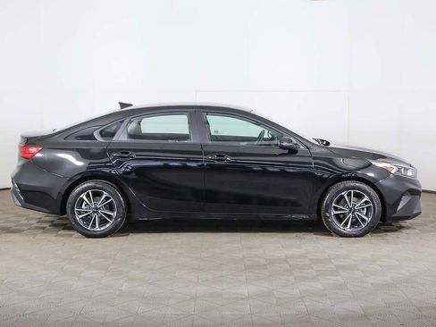 Used 2023 Kia Forte LXS w/ LXS Technology Package image 17