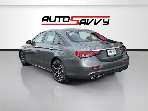 Used 2023 Mercedes-Benz E 350 4MATIC Sedan image 5