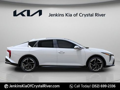 New 2025 Kia K4 GT-Line Turbo w/ GT-Line Premium Package FWD image 2