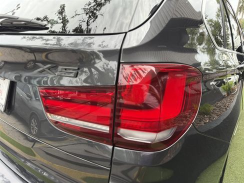 Used 2015 BMW X5 xDrive35i w/ Premium Package AWD/4WD image 12