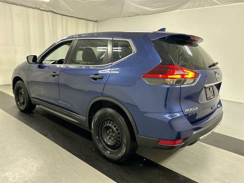 Used 2018 Nissan Rogue S image 7