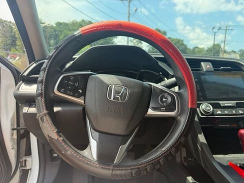 Used 2016 Honda Civic EX image 10