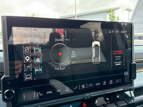 Used 2022 GMC Hummer EV Edition 1 w/ LPO, Illumination Package AWD/4WD image 22