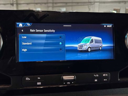 Used 2025 Mercedes-Benz Sprinter 2500 image 32